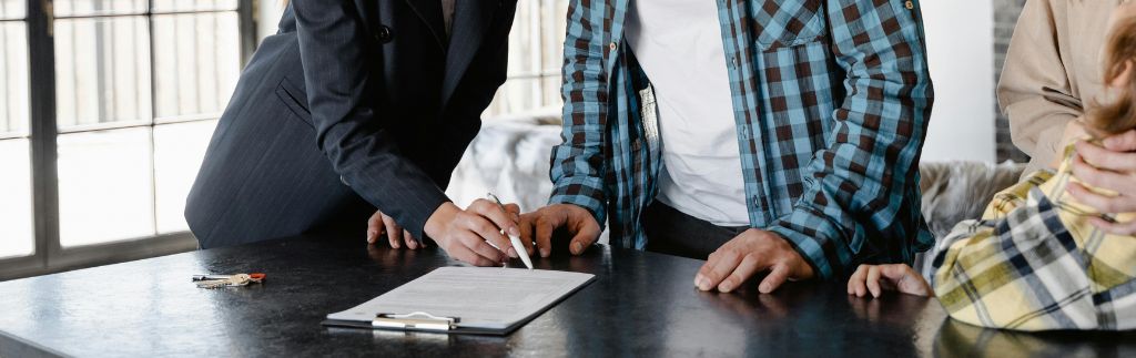 Signing legal documents related to Chanote in Thailand under legal supervision