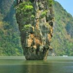 Виза оверстей Таиланд: природные красоты Таиланда как символ привлекательно долгосрочного пребывания и важности соблюдения визовых правил.