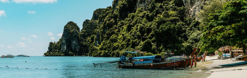 Arrested in Thailand: legal process and rights of foreigners when arrested.