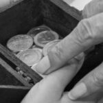 Наследство — это процесс передачи имущества, долгов и других прав и обязанностей после смерти владельца.