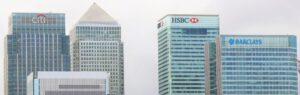 Bancos en Tailandia – moderni edifici di istituti finanziari internazionali che rappresentano il sistema bancario e i servizi finanziari in Thailandia.