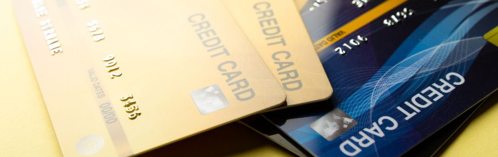 Wise Thailand users managing multiple credit cards for international payments and multi-currency spending in Thailand