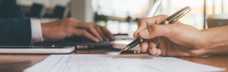 Sap-Ing-Sith Thaïlande (ROLA) — signature d'un contrat immobilier avec un conseiller juridique